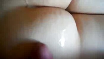 ខូណ្ឌិត្យមានរោម pussy ជប៉ុនមុន BJ